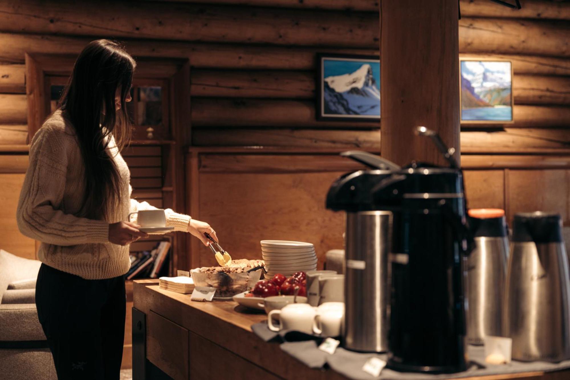 The Lodge At Bow Lake Lake Louise Extérieur photo